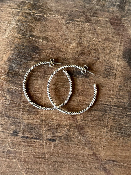 Twist Wire Hoops